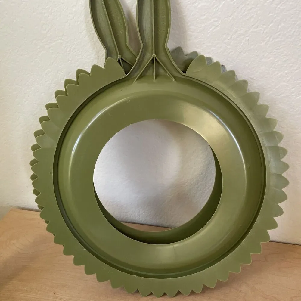 4 Vintage‎ SERVA-PLATE Plastic Paper Plate Holders GREEN Flower Picnic Camping